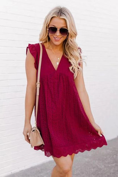 Sleeveless Lace V-Neck Dress – Summer Beachwear with Pockets - Mugs and Threads 