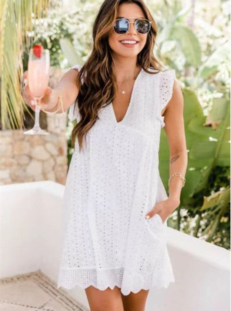 Sleeveless Lace V-Neck Dress – Summer Beachwear with Pockets - Mugs and Threads 